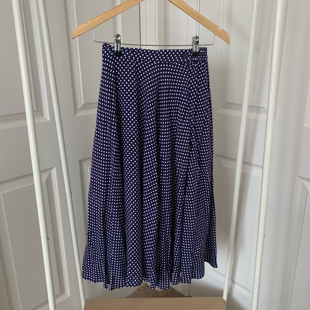 Navy blue and white polka dot midi skirt from Comme Toi (Anthropologie)